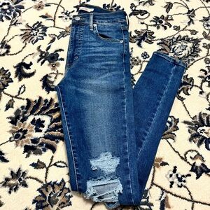 Women’s Levi’s Mile High Super Skinny Jeans size 26